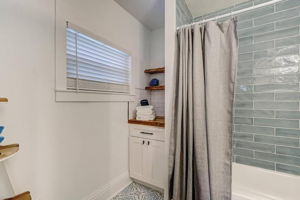 Beachside Retreat Awaits At Jacksonville Beach Exterior photo